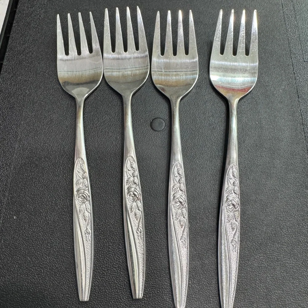 Nasco Embrace Stainless 18 Pc Flatware Set Japan Rose Floral Design Knives Forks